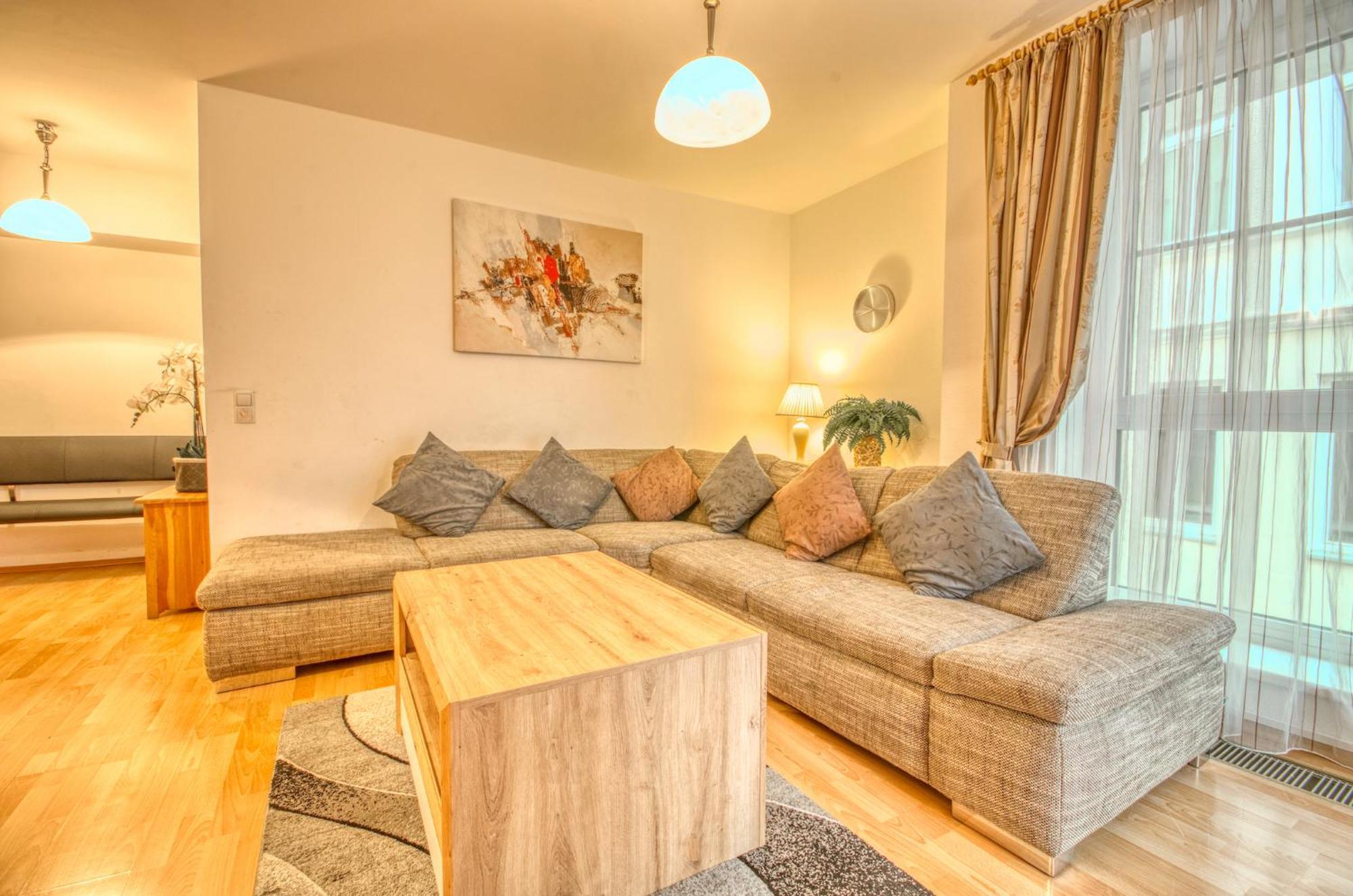 Zeller City Apt Aydin - By Alpen Apartments Zell am See Extérieur photo